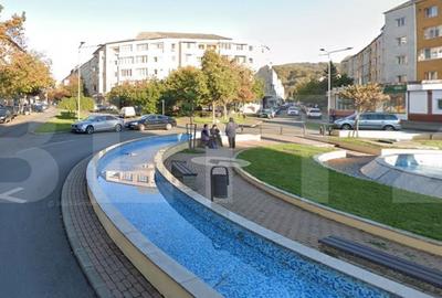Spațiu comercial, de 28 mp, în Central - 1
