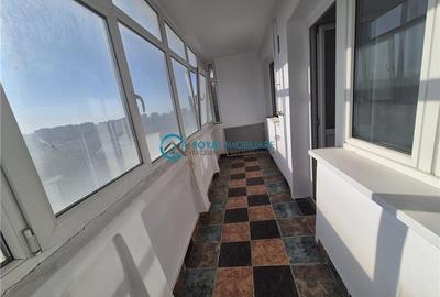 Royal Imobiliare - Vanzare Apartament zona Vest - 9