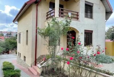 Casă cu 5 camere cu Teren 800 Mp în Central - 6