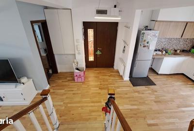 Casă cu 5 camere cu Teren 233 Mp în Ghencea