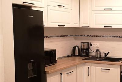 Apartament cu 3 camere decomandat în Crângași