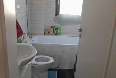 Apartament cu 3 camere semidecomandat în Tomești - 1