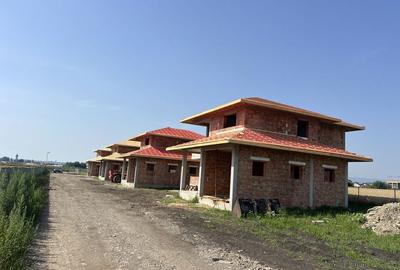 Casă cu 4 camere în Rădăuți - 2