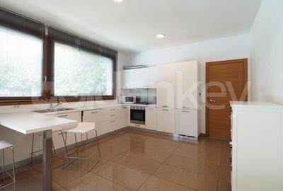 Vila moderna mobilata cu 5 camere | piscina - 6