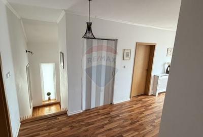 Casă cu 5 camere cu Teren 999 Mp în Bărăbanț - 15