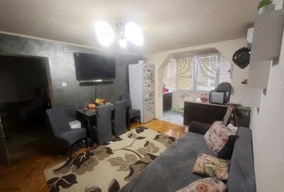 Apartament cu 3 camere semidecomandat în Central - 6