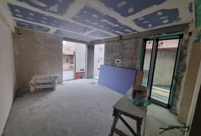 Apartament cu 3 camere decomandat în Faleza Nord - 3