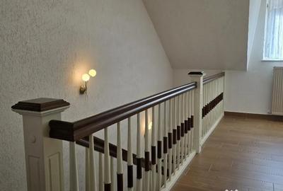 Casă cu 5 camere cu Teren 665 Mp în Progresul - 12