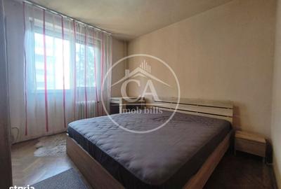 Apartament cu 3 camere decomandat în Central