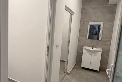 Spațiu comercial, de 80 mp, în Central