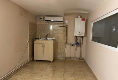 Spațiu comercial, de 70 mp, în Sinaia - 2