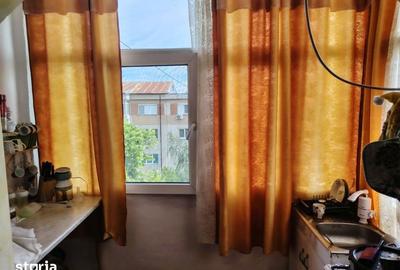 Apartament cu 3 camere decomandat în Brazda lui Novac - 6