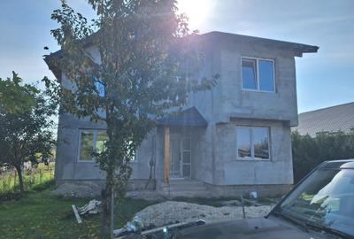 Casă cu 5 camere cu Teren 500 Mp în Clinceni - 2