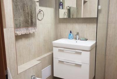 Apartament cu 3 camere decomandat în Tineretului - 12