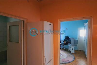 Casă individuală cu 6 camere cu Canalizare în Sud - 11