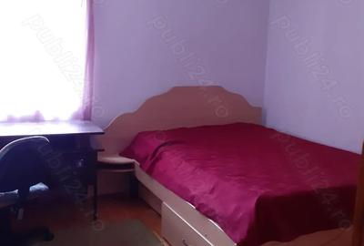 Caut coleg de apartament decomandat - 1