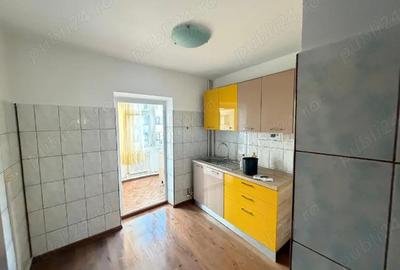 Apartament cu 3 camere decomandat în Central - 2