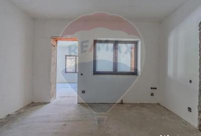 Casă cu 4 camere cu Teren 1642 Mp în Hoghiz - 6