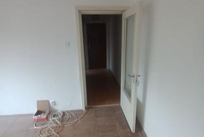 Apartament cu 2 camere decomandat în Central - 4