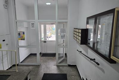 Garsonieră decomandată, mobilată în Dristor - 13