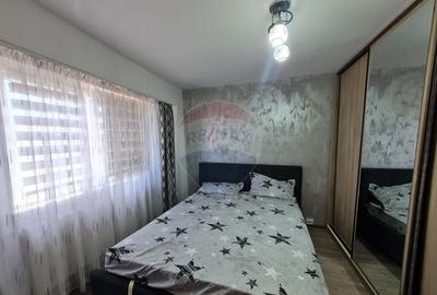 Apartament cu 2 camere de inchiriat in zona Central