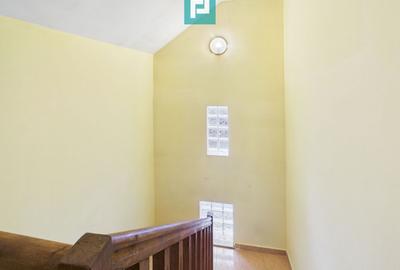 Două locuințe individuale pe 512 mp –  in GIROC - 45