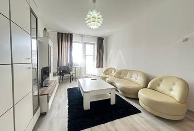 Apartament cu 3 camere decomandat, mobilat în Central