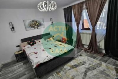 Casa de vanzare , situata in Roman - 10