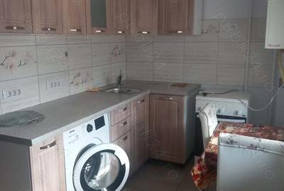 Inchiriez garsoniera - 8