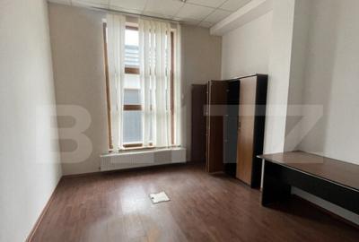 Spa?iu de birouri generos de 180 mp utili, pe centura, dis - 15