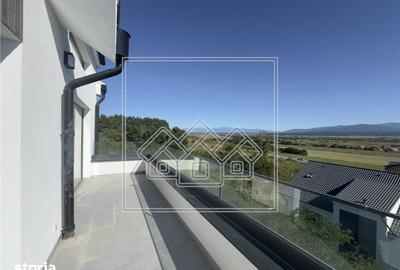 Apartament cu 3 camere în Cristian - 5
