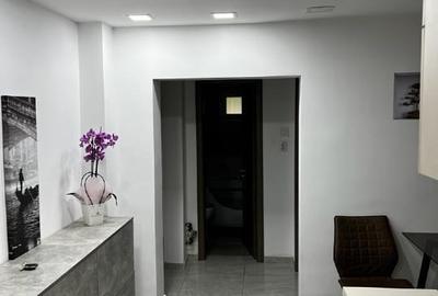 Apartament cu 3 camere decomandat în 13 Septembrie