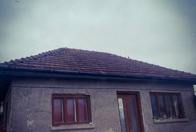 Casă cu 2 camere cu Teren 3 Mp în Băița - 1