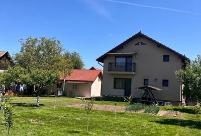 Casă cu 4 camere cu Teren 2000 Mp în Bonț - 4