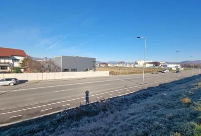 Spațiu comercial, de 440 mp, în Central - 3