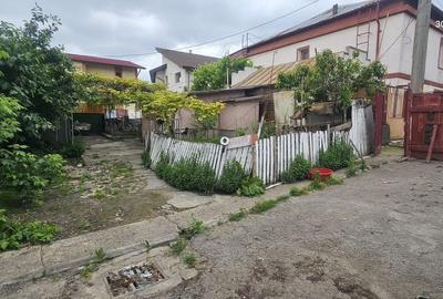 Teren Construcții intravilan de 293 mp, în Piața Centrală - 1