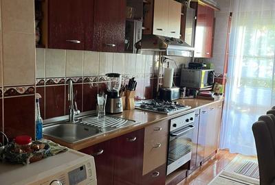 Apartament cu 3 camere decomandat în Central - 2