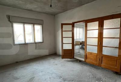 Casă cu 5 camere cu Teren 1950 Mp în Central - 1