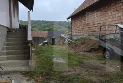Casă cu 4 camere cu Teren 800 Mp în Dalnic - 13