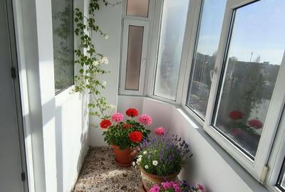 Apartament cu 3 camere decomandat în Trocadero - 2