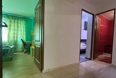 Spatios! Ap. 3 camere decomandat, zona Garii, etaj 2. - 3