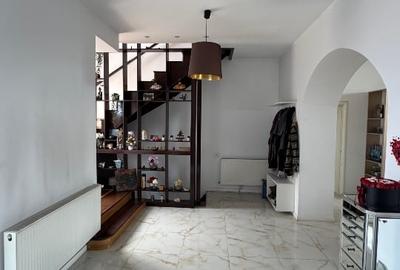 Casă individuală cu 8 camere cu Canalizare în Kiseleff - 4