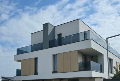 Casă cu 5 camere cu Teren 250 Mp în Odăi - 9