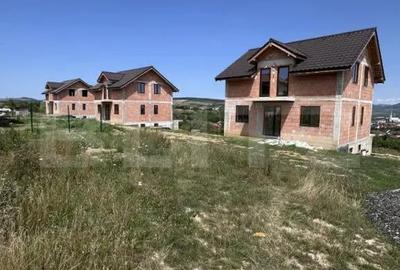 Casă cu 4 camere cu Teren 500 Mp în Dej - 12