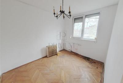 Apartament cu 3 camere decomandat în Olimpia-Stadion - 2