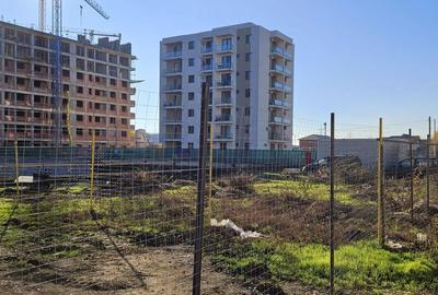 Teren de 414 mp, în Militari