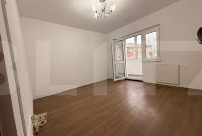 Apartament spatios cu 4 camere, 2 bai si camara, zona Lipovei - 3