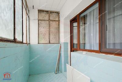 Apartament cu 2 camere decomandat în Central - 17