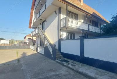 Vand Vila+Hala+Garaj+Cascada de Pesti!Piscina - 1