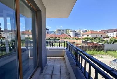 Apartament cu 2 camere decomandat, mobilat în Tractorul - 31